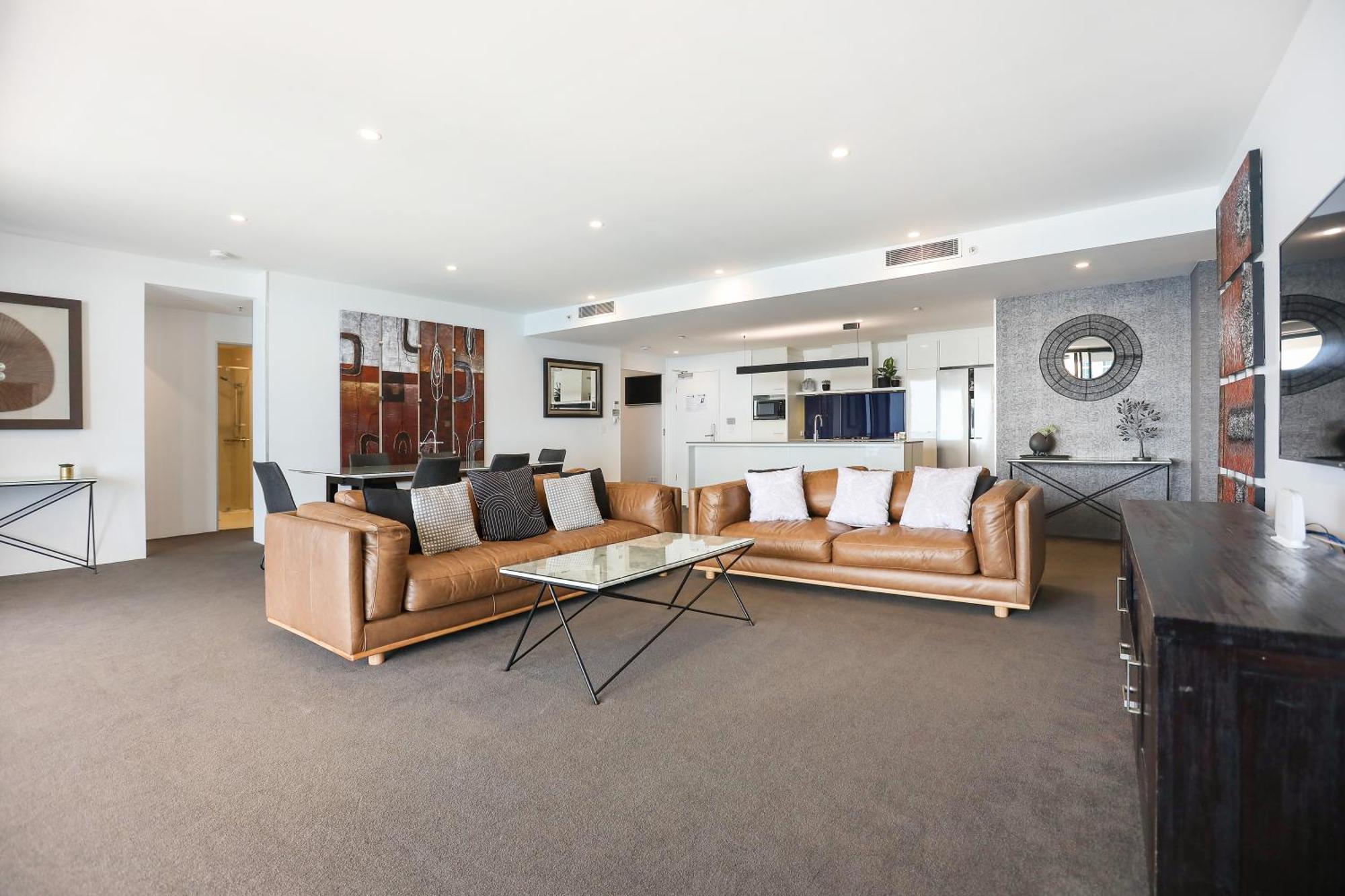 Circle On Cavill 2, 3, 4 & 5 Bedroom Skyhomes & Sub Penthouses By Gold Coast Holidays מראה חיצוני תמונה