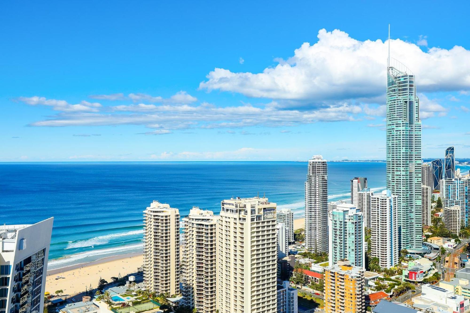 Circle On Cavill 2, 3, 4 & 5 Bedroom Skyhomes & Sub Penthouses By Gold Coast Holidays מראה חיצוני תמונה
